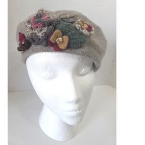Marilu Italy Wool Blend Knit Beret Hat Floral Applique Taupe Grey